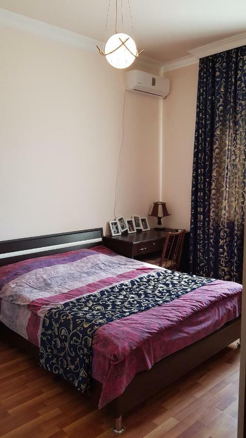 Guest House Luka Batumi Esterno foto