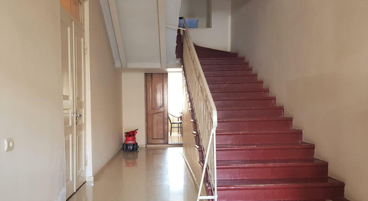 Guest House Luka Batumi Esterno foto